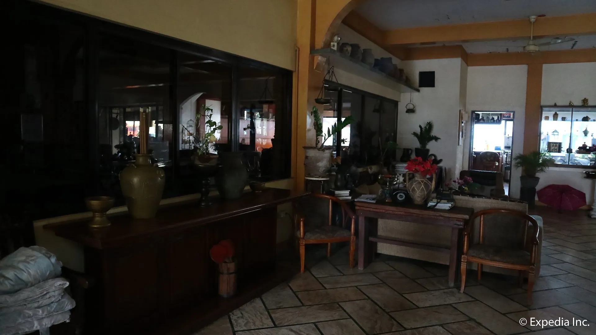 Hotel Marble Inn 앙헬레스 2*,  필리핀